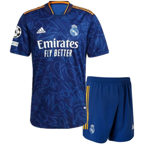 Casemiro Real Madrid Away Kids Kit 2021-22